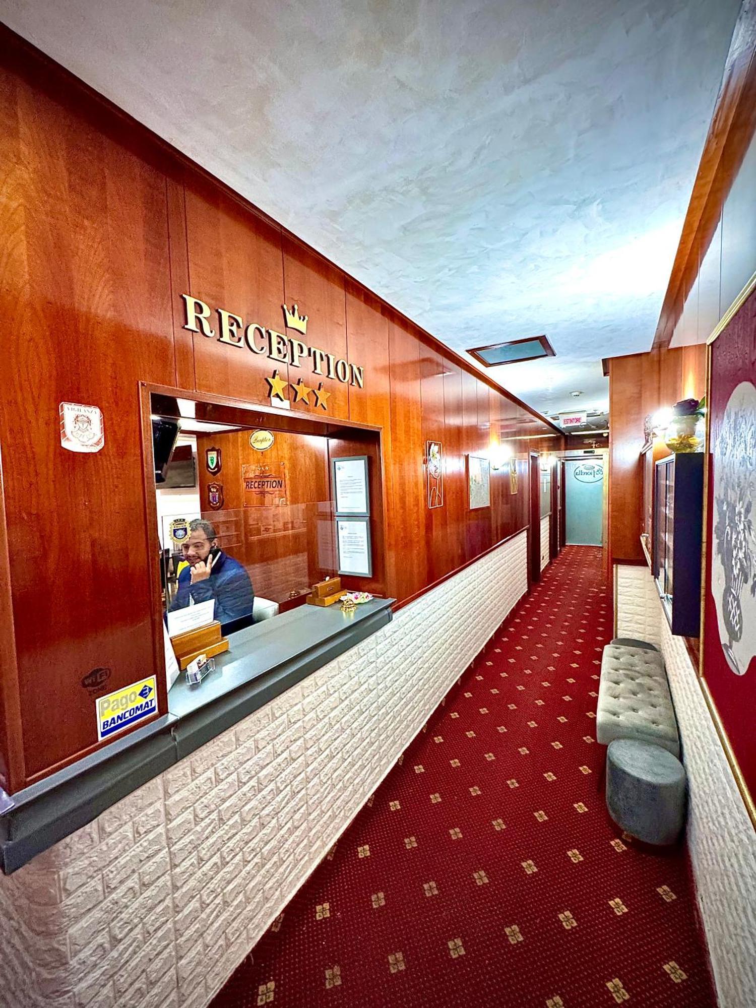 Hotel Fiorella Milano מראה חיצוני תמונה